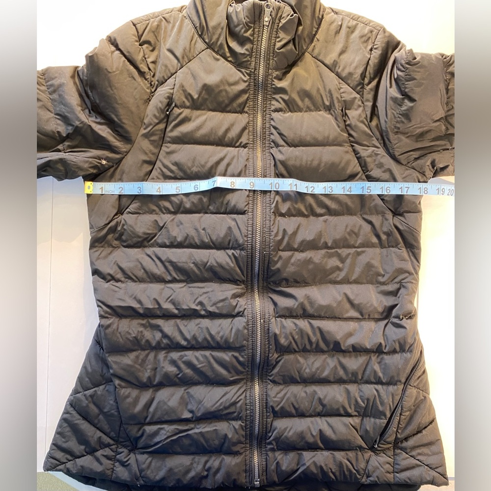 Lululemon Fluffed Up Jacket  Black EUC - Picture 9 of 12